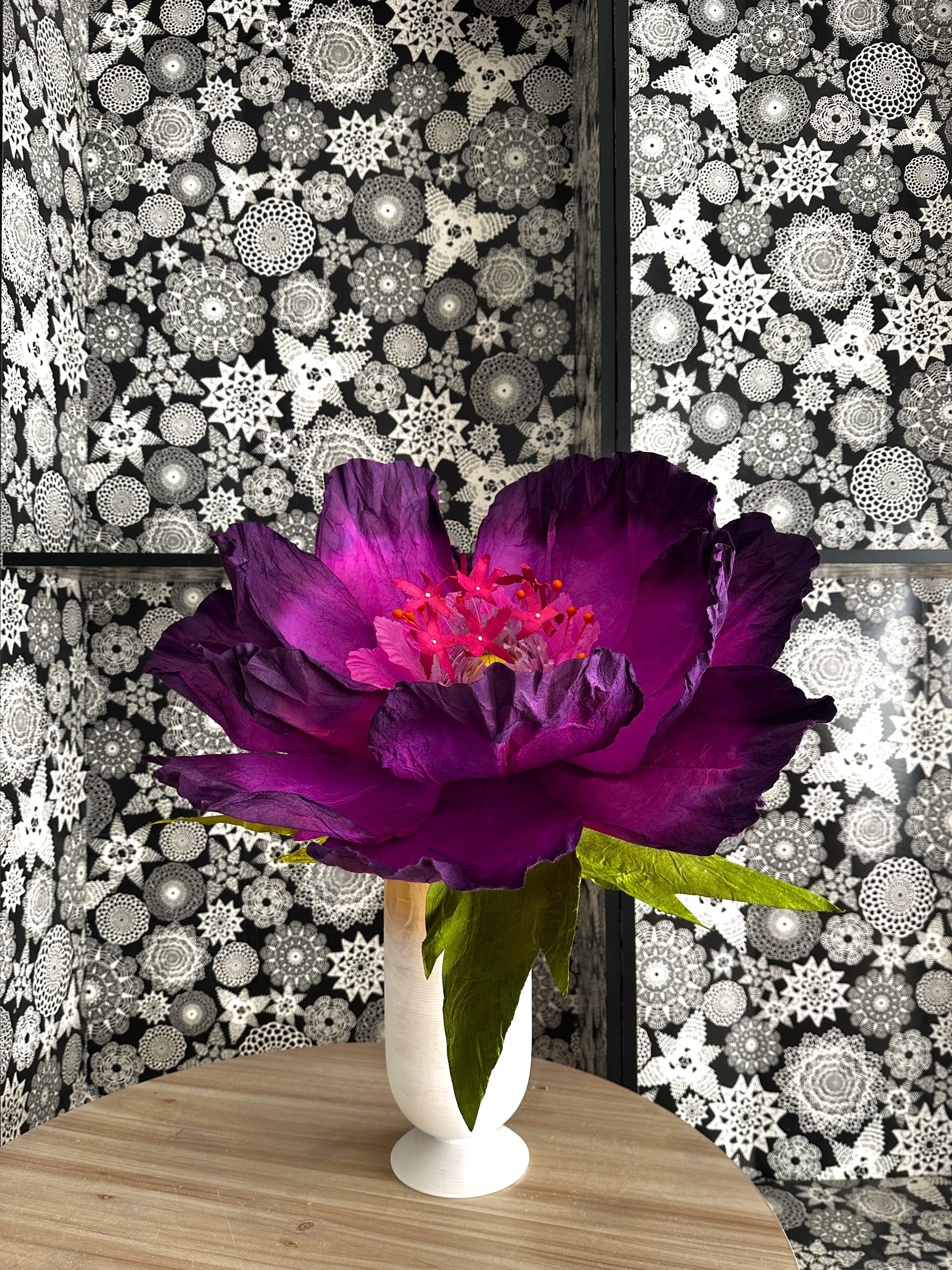 AUBERGINE: Dancing paper flower