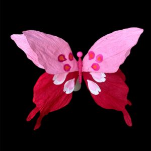SOFT PINK FLUTTERING BUTTERFLY : XL